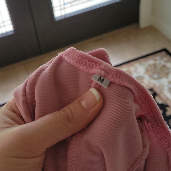 Strappy pink velvet dress - Picture 4 of 4